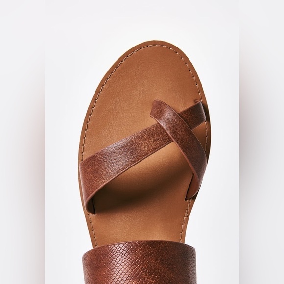 Shoedazzle Cloey Chic Faux-Leather Thong Sandals with Crisscross Strap - Picture 7 of 11